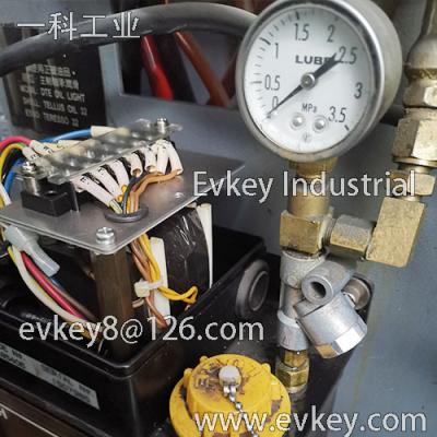 LUBE润滑泵电路板,电机,丝杆,齿轮,泵芯,传感器,压力表维修
